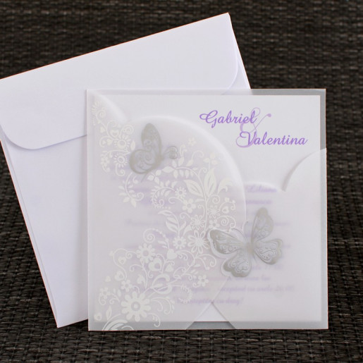 Invitatie de nunta alba cu calc si fluturi argintii 1122 Polen