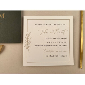 Invitatie De Nunta Florala Patrata Cu Plic Verde 12261 ELA