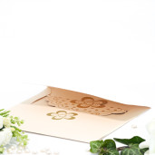 Invitatie de nunta crem florala cu fluturi tiparita auriu 115445 TBZ