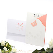 Invitatie de nunta roz somon cu fluturasi si flori perlate 140015 TBZ