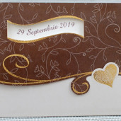 Invitatie de nunta maro cu inimioare aurii 35267 Polen 