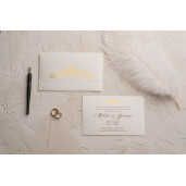Invitatie de nunta eleganta, confectionata din carton destinat tiparirii textului care se introduce intr-un plic monocrom cu detaliu baroc.