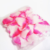Petale artificiale de trandafiri roz degrade